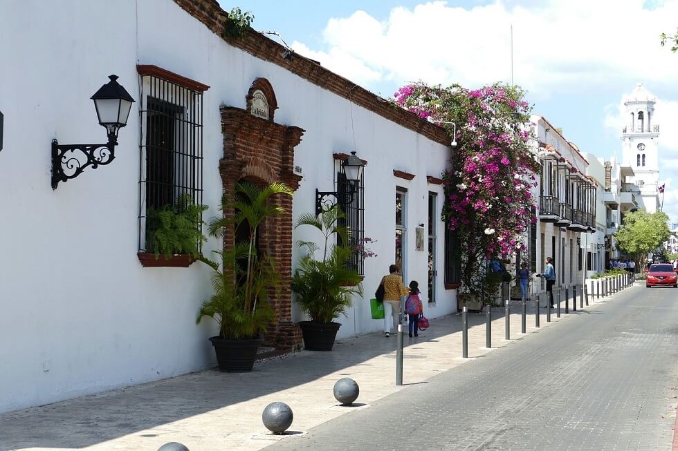 hotels in santo domingo old town