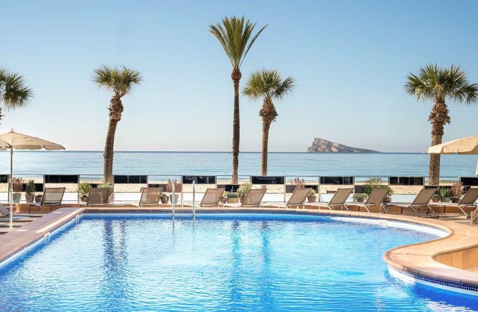 Piscina del Innside Melia en Benidorm