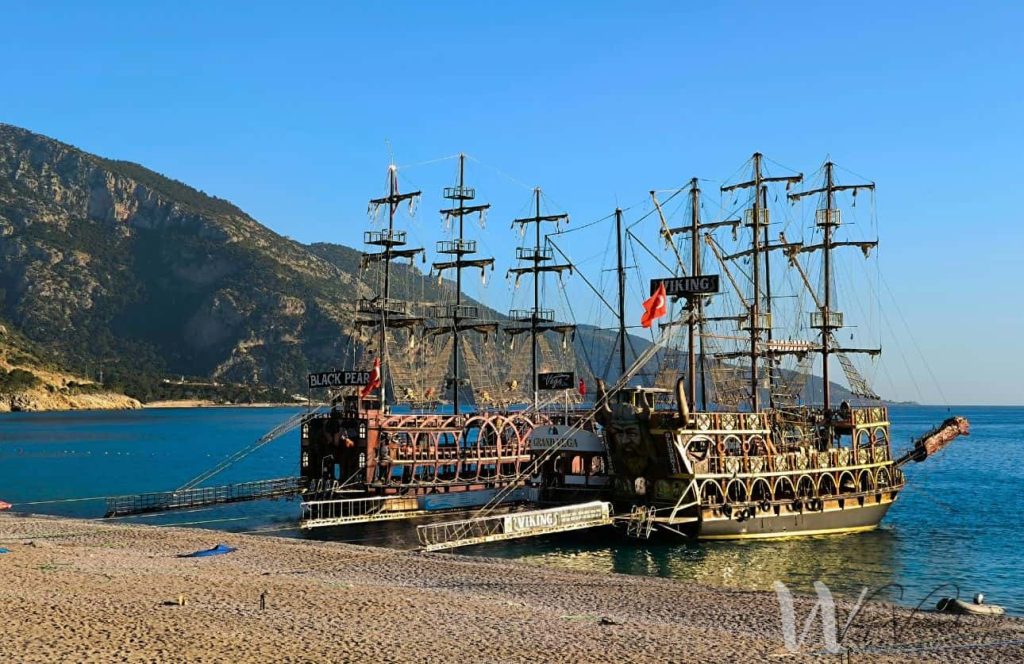 excursion en barco pirata oludeniz