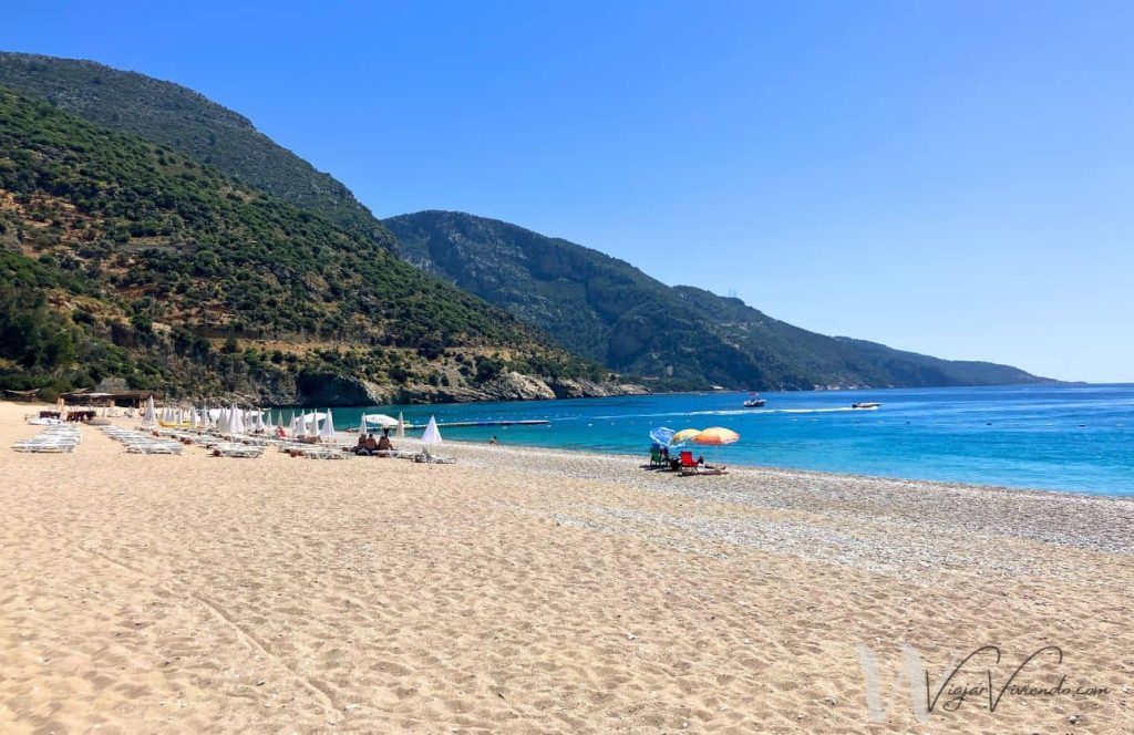la playa publica Oludeniz beach o Belcekiz