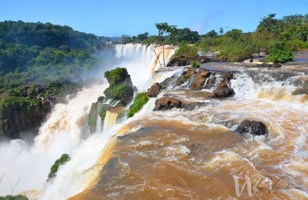 vista desde sendero en cataratas lado argentino