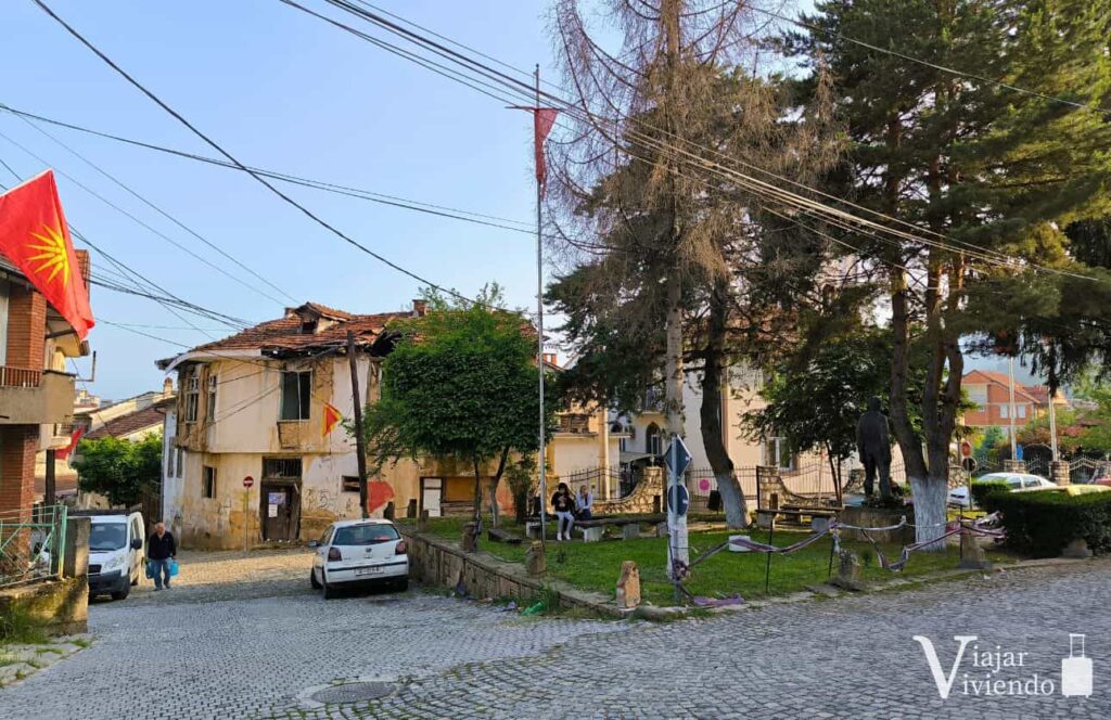 plazoleta en el barrio antiguo de tetovo