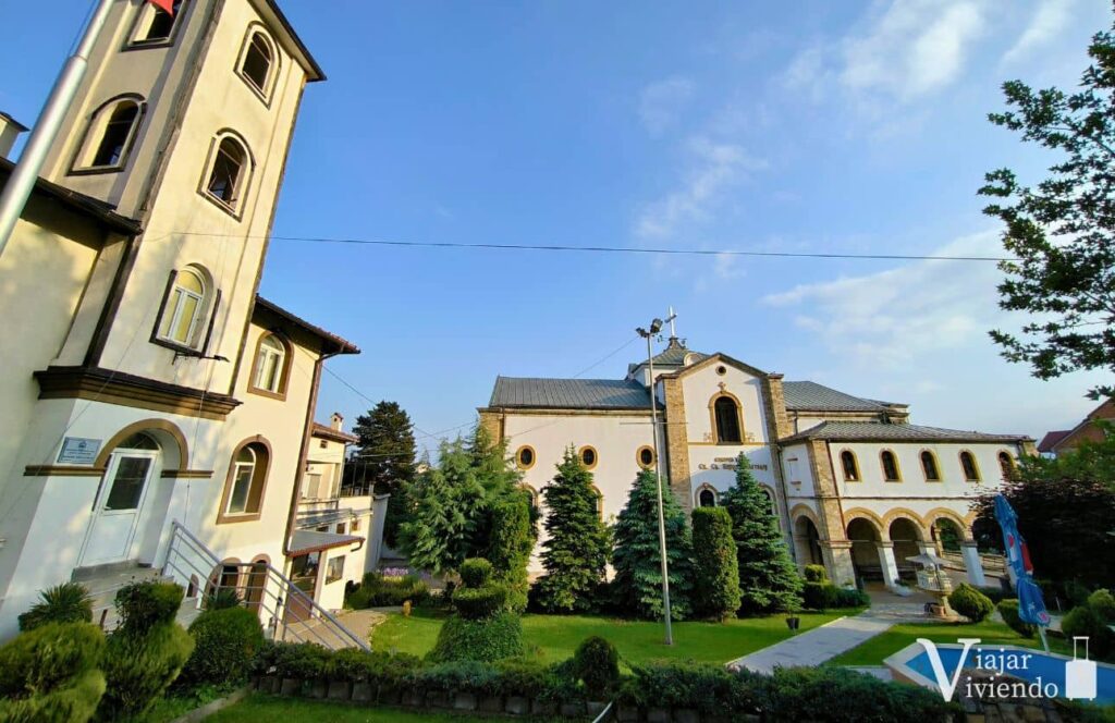 iglesia san cirilo metodio en el barrio antiguo de tetovo