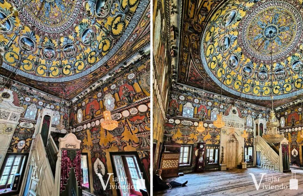 interior de la mezquita pintada