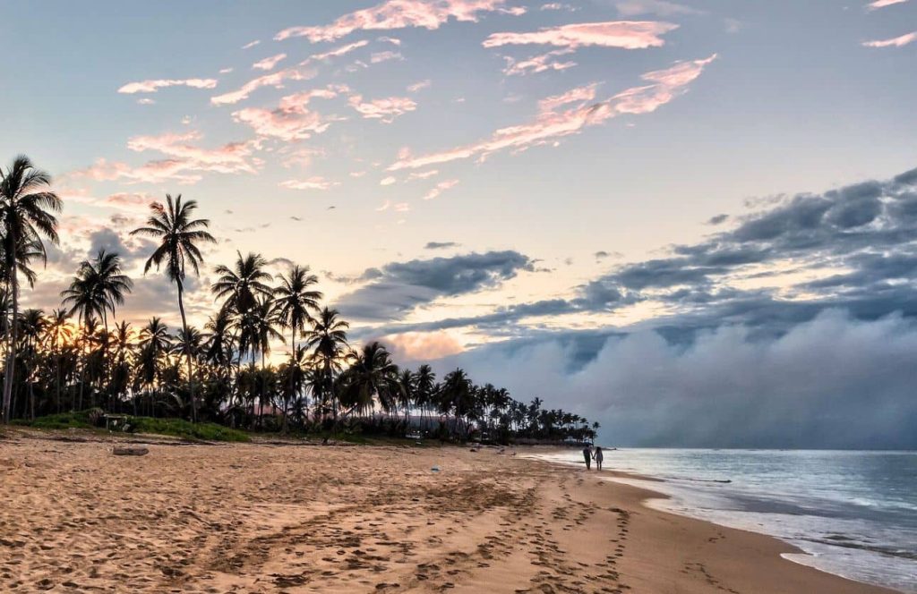 atardecer en la playa de punta cana