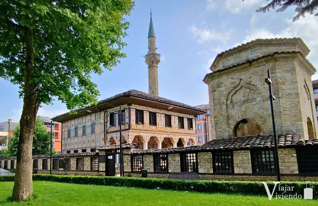 mezquita pintada una de las cosas que ver en tetovo