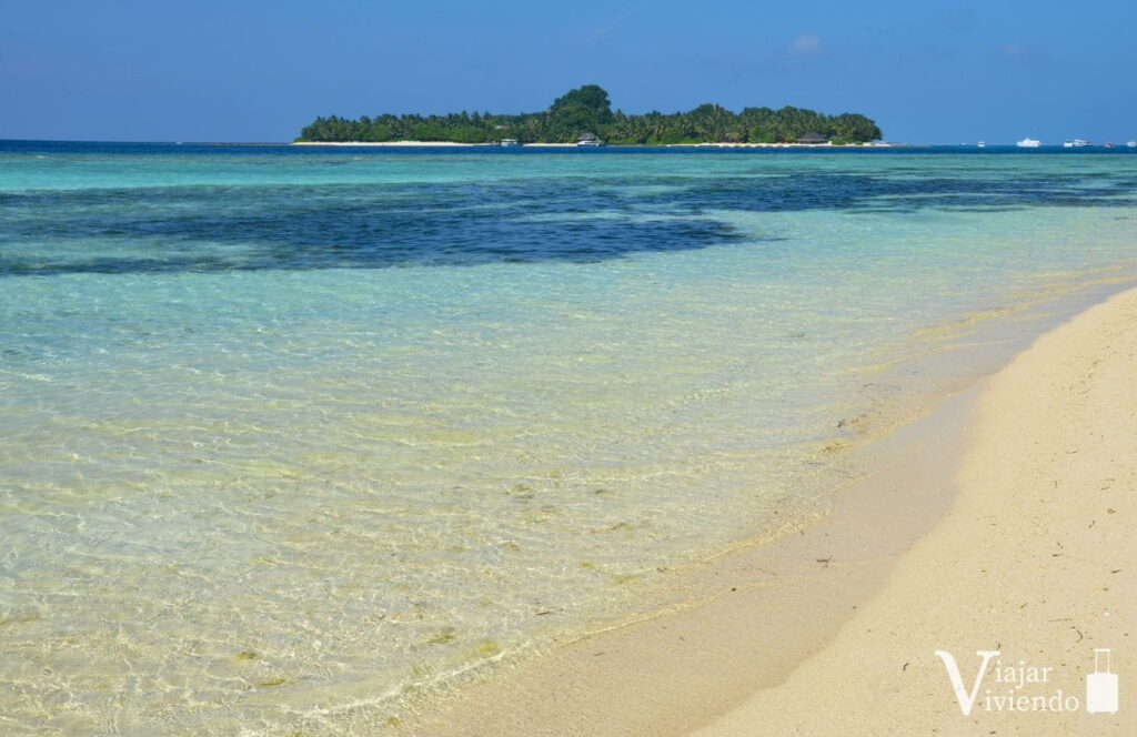bikini beach de rasdhoo