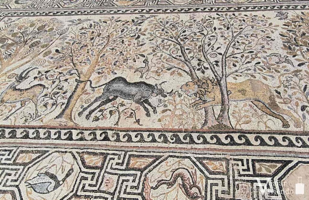 mosaico en las ruinas de heraclea