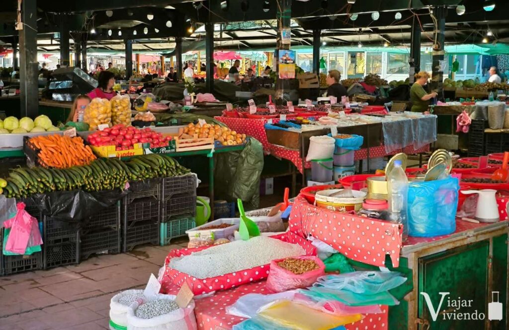 frutas y verduras en el mercado del antiguo bazar