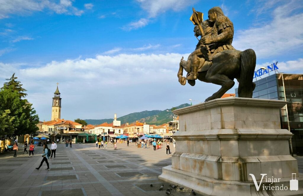 monumento al rey marco