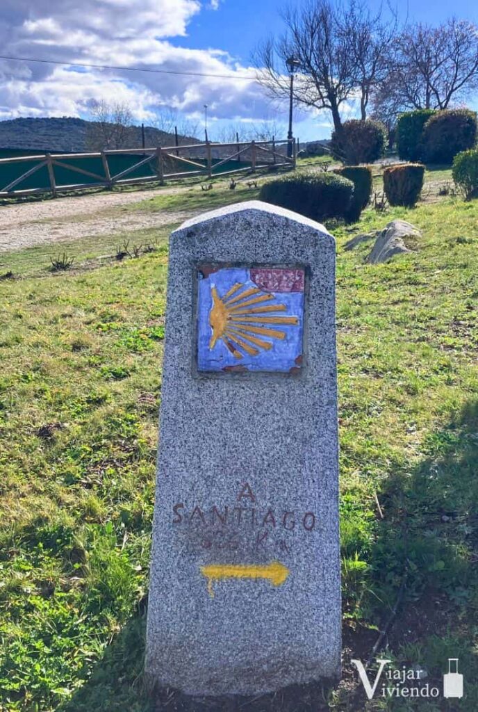 camino mendocino en el camino de santiago en manzanares el real