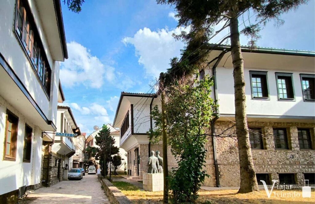 casa memorial de los hermanos miladinov