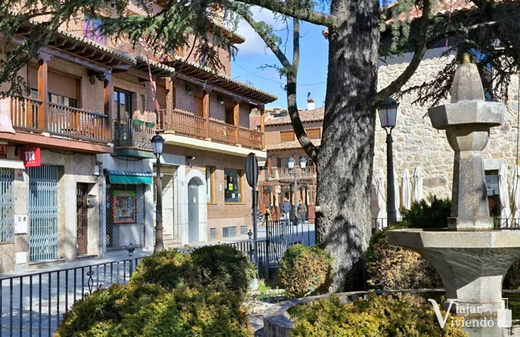 centro de manzanares el real donde alojarse