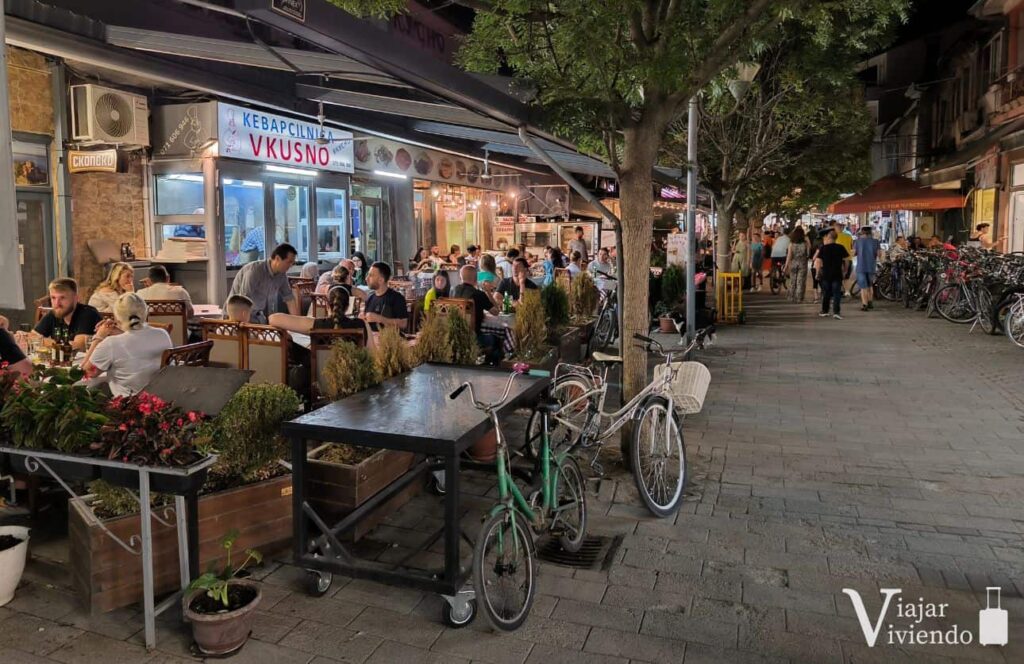 restaurantes donde comer barato en el casco antiguo de ohrid