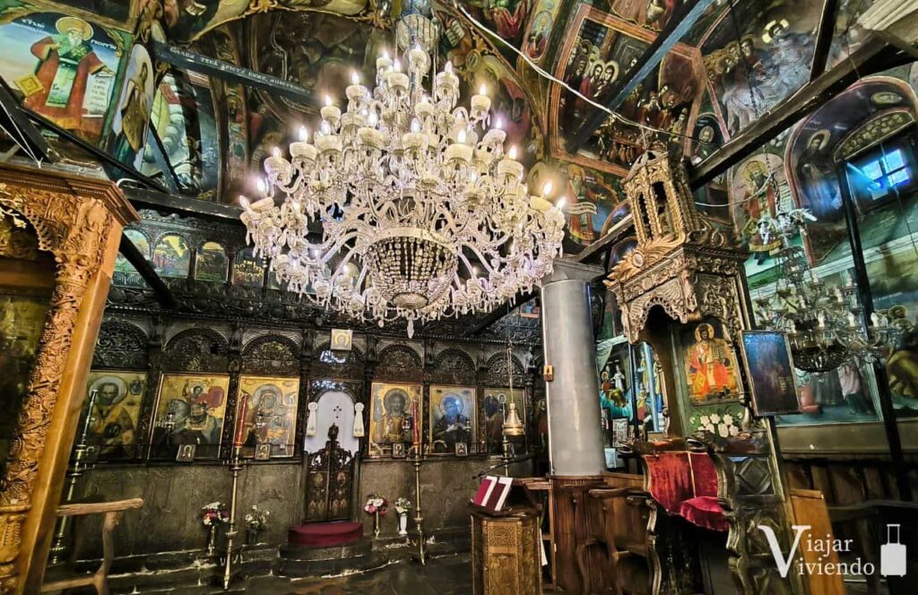 interior de la iglesia de san jorge en struga