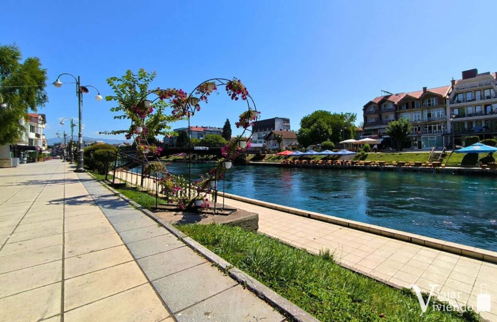 paseo fluvial de struga
