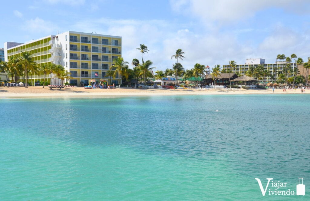 vistas del hotel holiday inn en palm beach