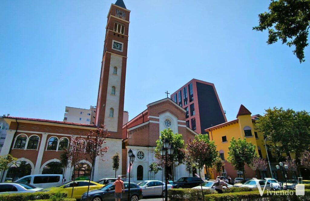 iglesia en la zona del mercado cham