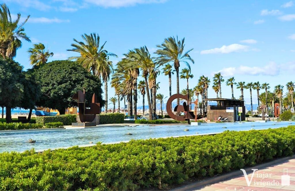 fuentes ornamentales en el paseo de salou
