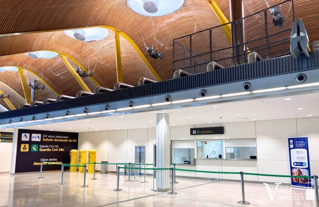 oficina de aduana del aeropuerto donde sellar las compras en espana