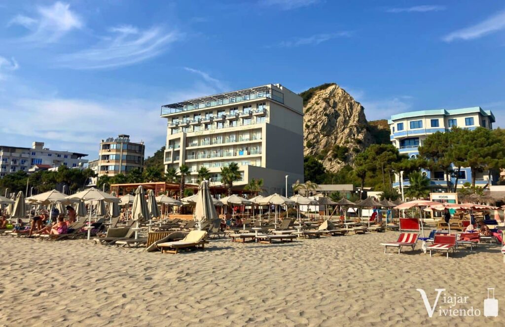 hotel en primer linea de playa en durres