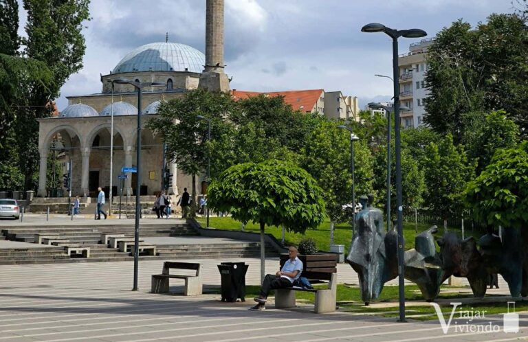 como llegar a pristina en kosovo