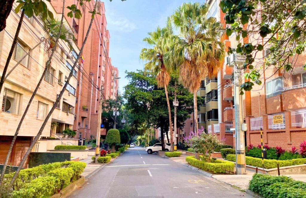 calles del barrio laureles en medellin buena zona para dormir