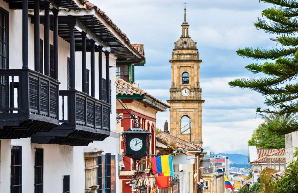 calles de la candelaria en bogota