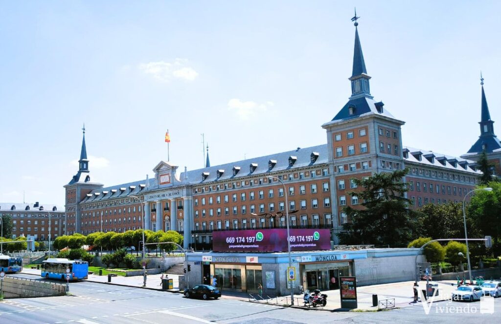 intercambiador moncloa en madrid de donde salen los autobuses