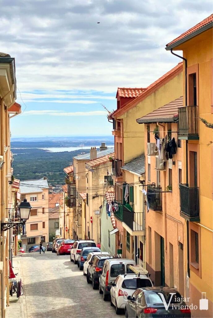vistas desde las calles con cuestas de san lorenzo de el escorial