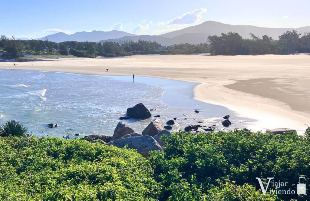 vistas desde el morro de ferrugem hacia barrinha y praia da barra