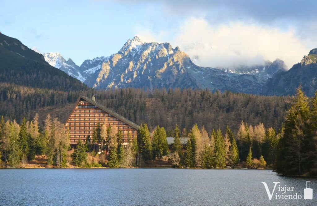 hotel patria donde dormir en eslovaquia frente al lago strbske pleso en altos tatras