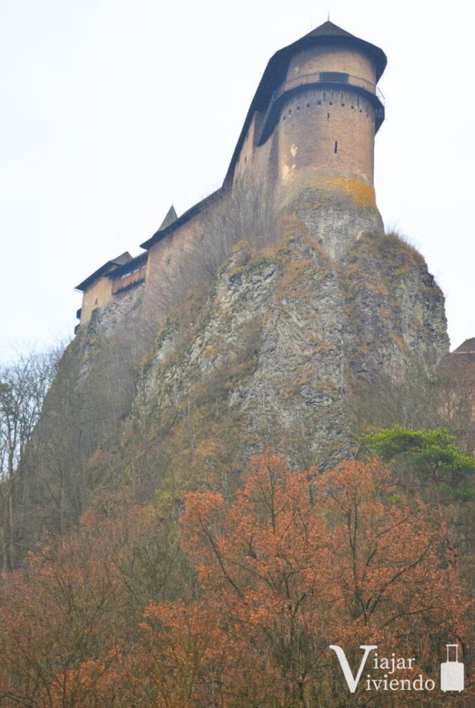 vistas castillo de orava en eslovaquia