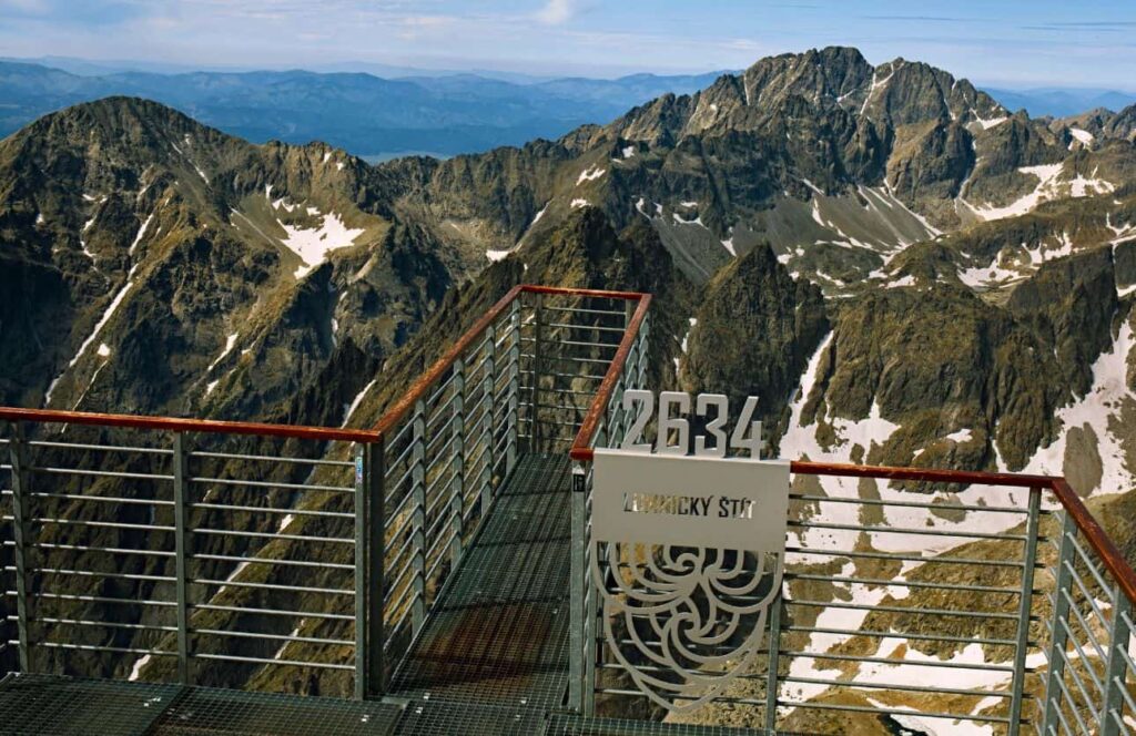 cima del lomnicky stit en los altos tatras de eslovaquia
