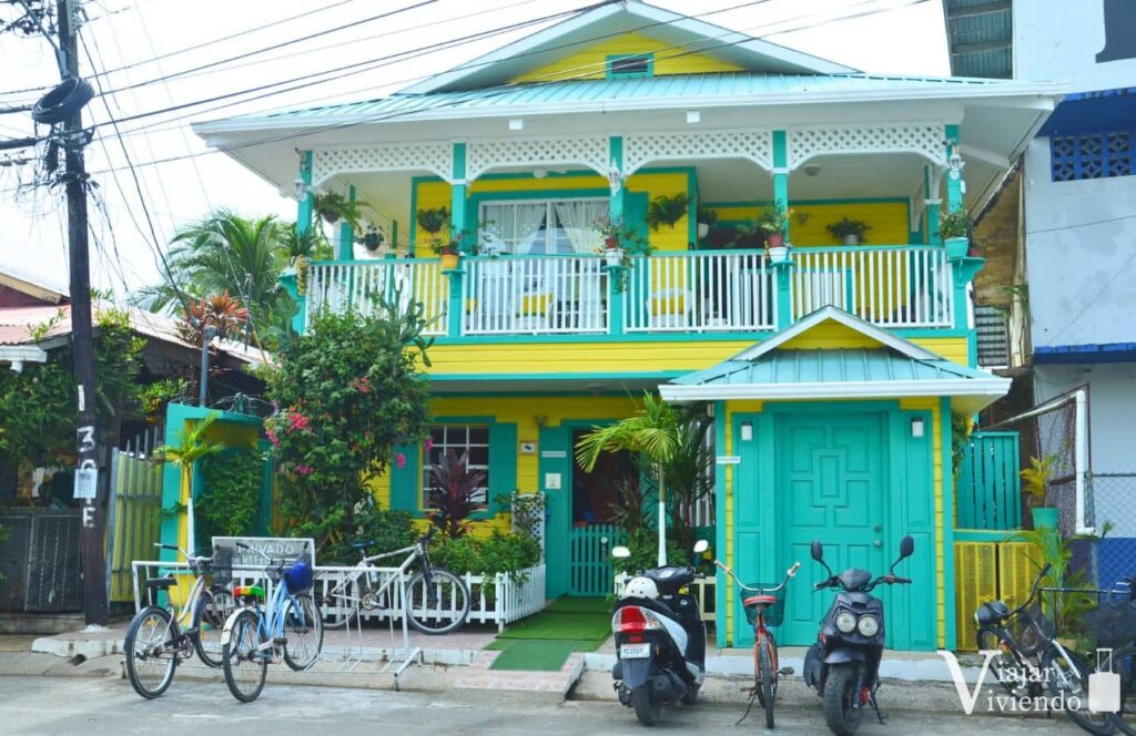 casas de colores en bocas town