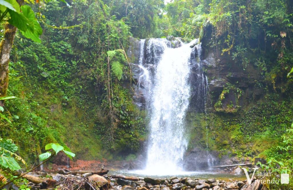 cascada en boquete en la ruta por panama