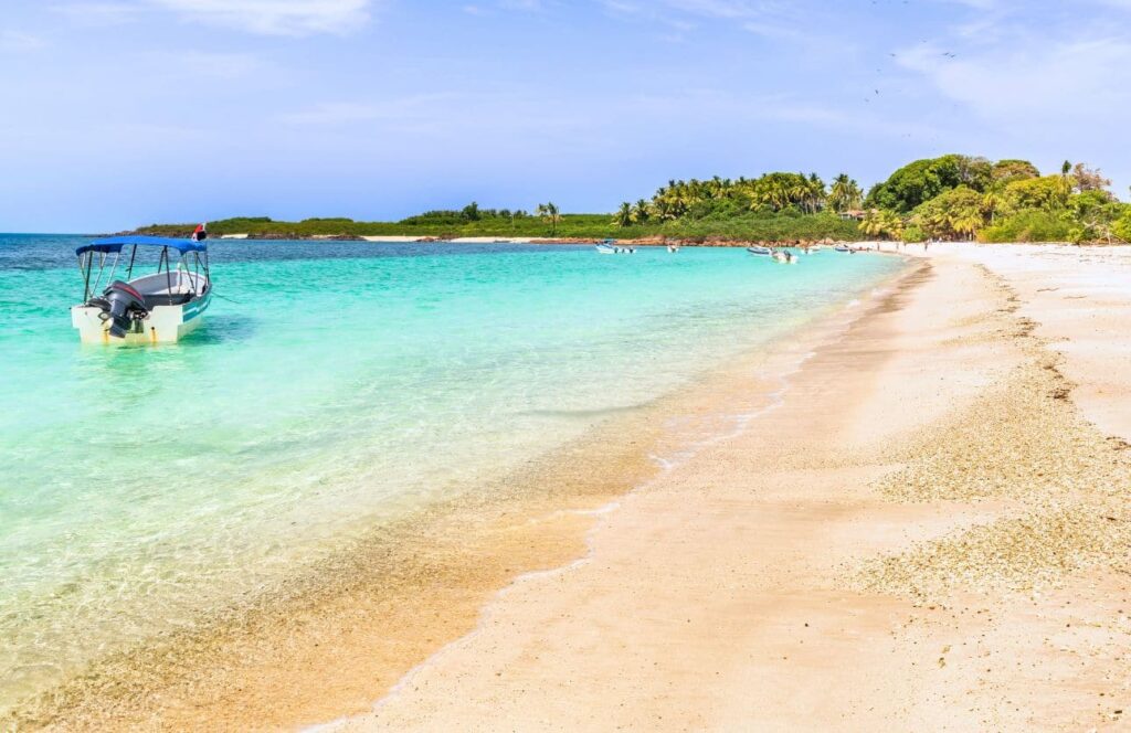 la playa de isla iguana en panama