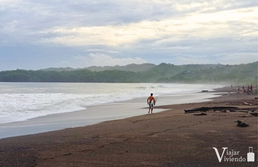surf en playa venao