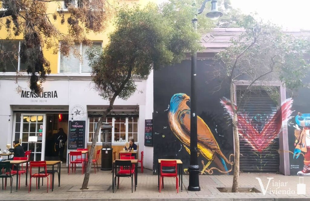 bares y restaurantes en el barrio lastarria santiago de chile