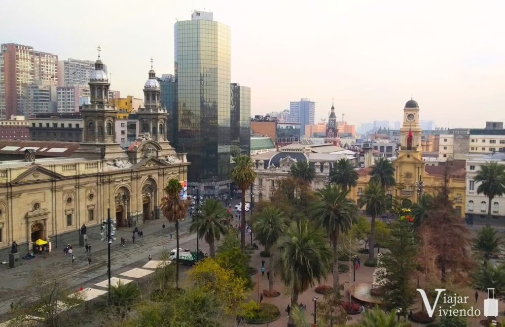 plaza de armas imprescindible que ver en santiago de chile