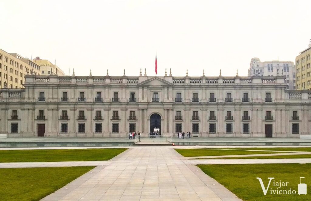 palacio de la moneda uno de los imprescindibles de santiago de chile