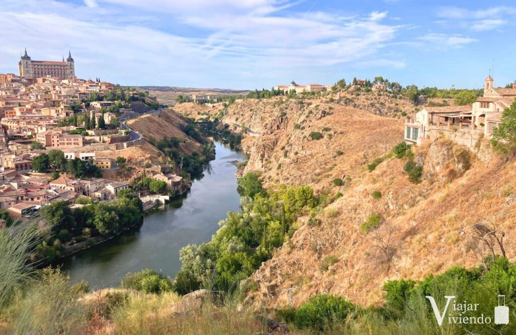 vistas de toledo, el rio tajo y la ermita de la virgen del valle en la ruta de los miradores