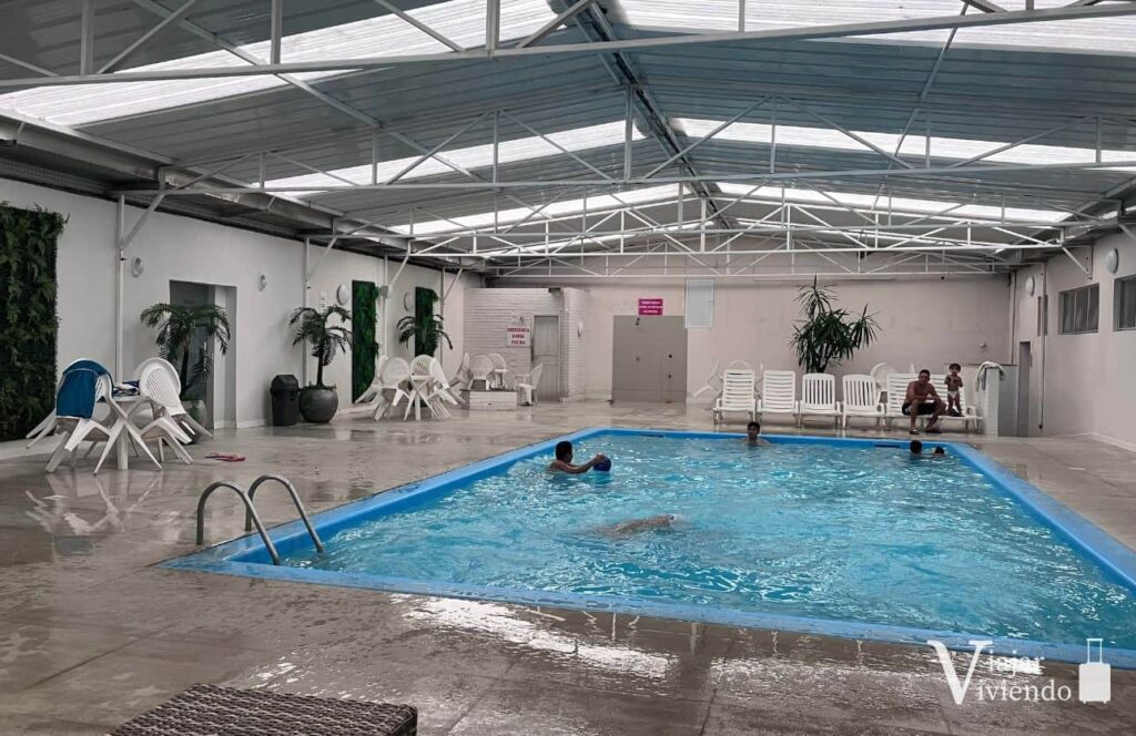 piscina del hotel climatizada en pleno centro de la ciudad